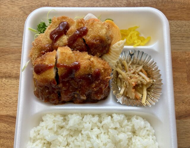 5/1(金) 日替り弁当 : チキンカツデミソース