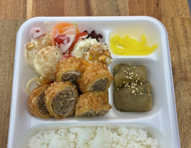 7/4(土)日替り弁当 : 肉巻きミンチカツ&エビマヨ